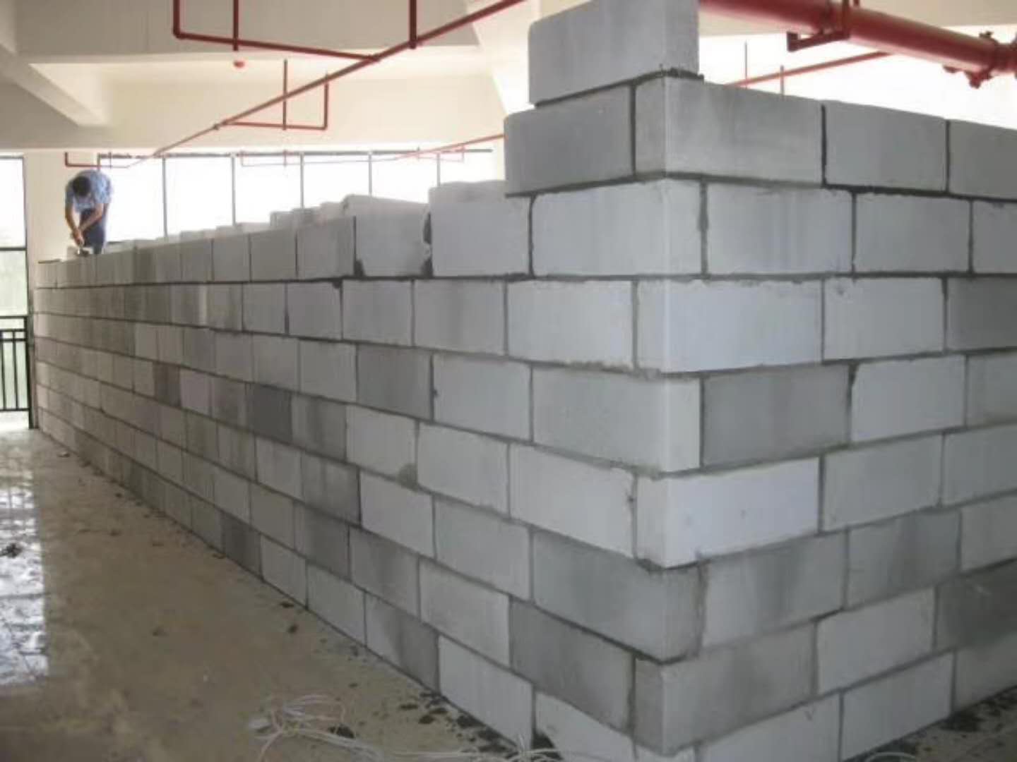 鹿城蒸压加气混凝土砌块承重墙静力和抗震性能的研究